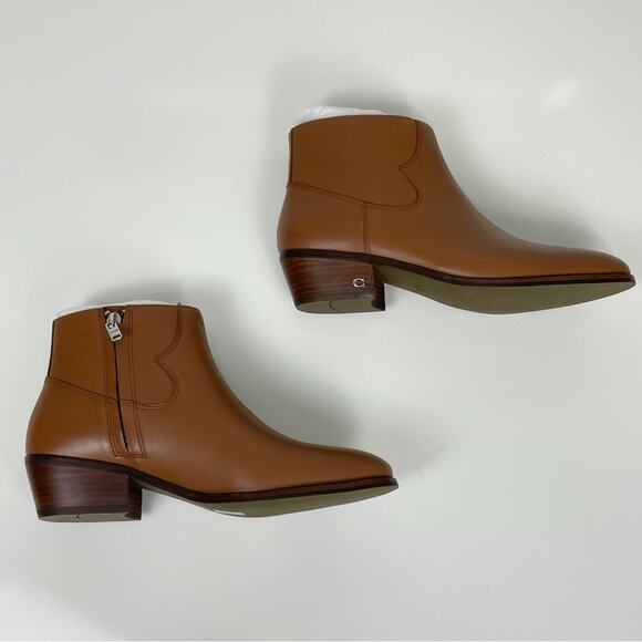 NEW Coach Dannie Block Heel Western Style Leather Ankle Boots Booties Saddle 7.5 - Picture 5 of 10